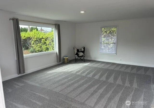 Photo 3 of Single family home for sale at 3324 Ocean Beach Hwy, Longview, WA 98632 | MLS# NWM2587010 | Listing updated on 2026-09-25