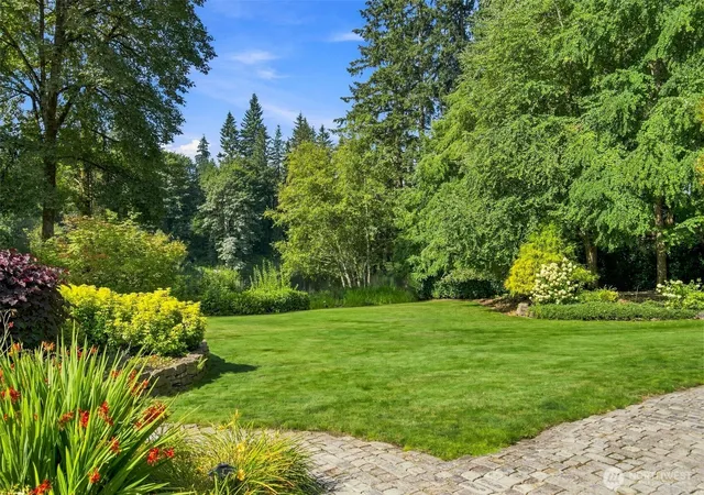 Photo 3 of Single family home for sale at 22119 Ne 140th Way, Woodinville, WA 98077 | MLS# NWM2587013 | Listing updated on 2026-09-28