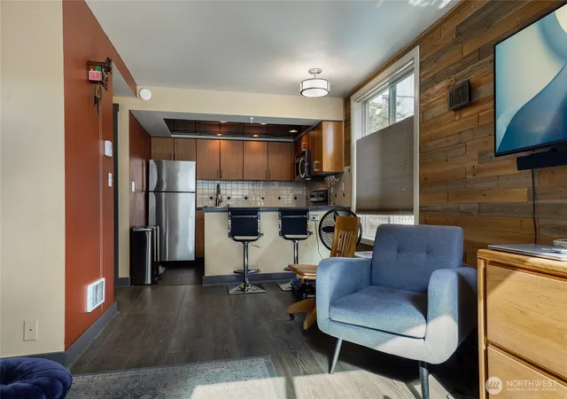Photo 2 of Condo for sale at 905 Cherry St #102, Seattle, WA 98104 | MLS# NWM2587014 | Listing updated on 2026-09-30