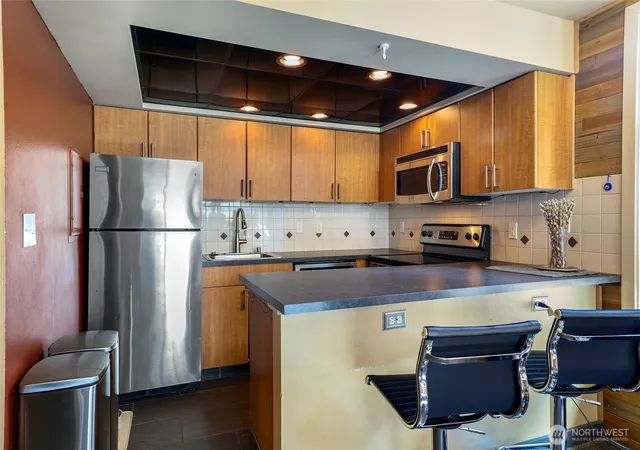 Photo 3 of Condo for sale at 905 Cherry St #102, Seattle, WA 98104 | MLS# NWM2587014 | Listing updated on 2026-09-30