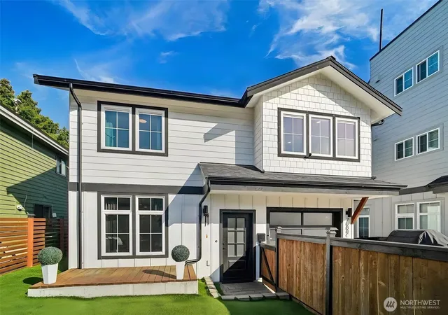 Photo 3 of Condo for sale at 7000 32nd Avenue Nw #C, Seattle, WA 98117 | MLS# NWM2587026 | Listing updated on 2026-09-25