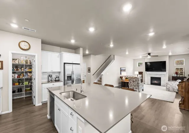 Photo 4 of Single family home for sale at 1231 Baker Hts Loop, Bremerton, WA 98312 | MLS# NWM2587032 | Listing updated on 2026-09-25
