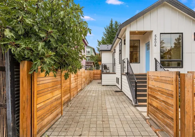 Photo 3 of Single family home for sale at 5606 11th Avenue Ne, Seattle, WA 98105 | MLS# NWM2587045 | Listing updated on 2026-10-18