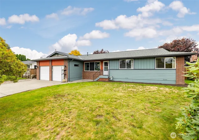 Photo 1 of Single family home for sale at 820 Dana Dr, Sedro Woolley, WA 98284 | MLS# NWM2587049 | Listing updated on 2026-10-15