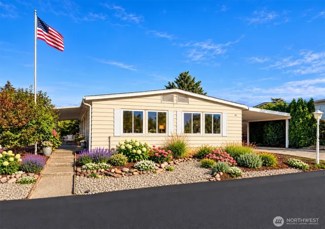 Manufactured home for sale at 2500 Alder St #42, Milton, WA 98354 | MLS# NWM2587066