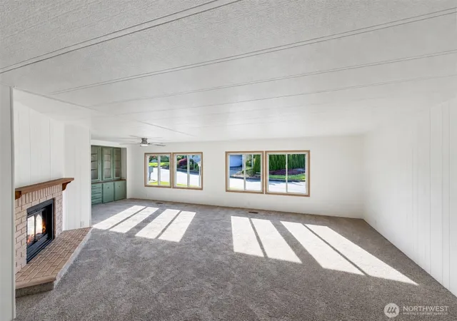 Photo 4 of Manufactured home for sale at 2500 Alder St #42, Milton, WA 98354 | MLS# NWM2587066 | Listing updated on 2026-10-02