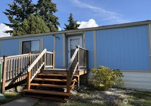 Photo 2 of Manufactured home for sale at 700 Nw Crosby Ave #192, Oak Harbor, WA 98277 | MLS# NWM2587072 | Listing updated on 2026-10-01