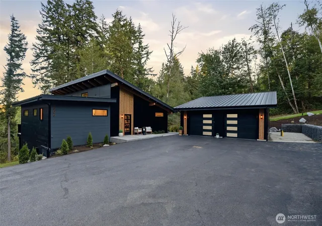 Photo 2 of Single family home for sale at 5505 78th Avenue Nw, Gig Harbor, WA 98335 | MLS# NWM2587074 | Listing updated on 2026-09-28