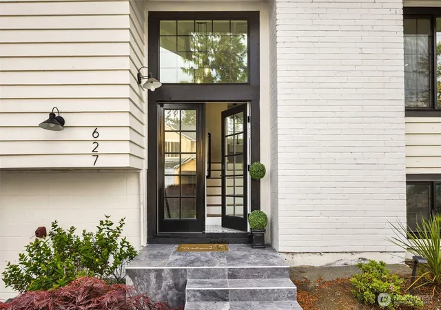 Photo 3 of Single family home for sale at 627 166th Avenue Ne, Bellevue, WA 98008 | MLS# NWM2587084 | Listing updated on 2026-09-26