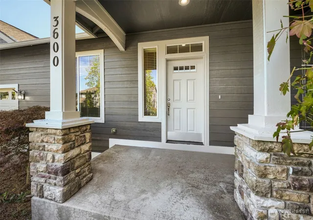 Photo 3 of Single family home for sale at 3600 Blacksmith St Se, Olympia, WA 98501 | MLS# NWM2587085 | Listing updated on 2026-10-01