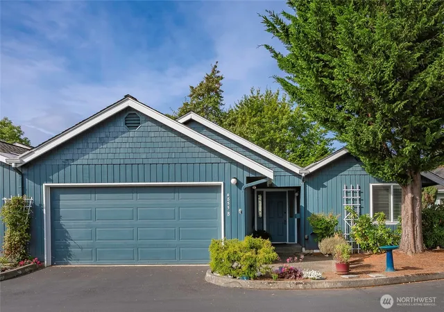 Photo 2 of Condo for sale at 4855 N Village Ln #B, Bellingham, WA 98226 | MLS# NWM2587096 | Listing updated on 2026-09-28