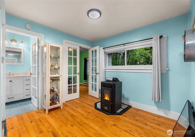 Photo 4 of Single family home for sale at 617 5th Avenue, Aberdeen, WA 98520 | MLS# NWM2587102 | Listing updated on 2026-09-25