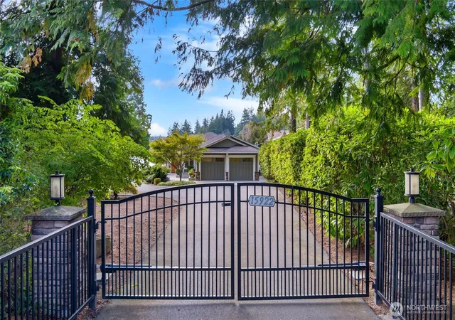 Photo 3 of Single family home for sale at 15924 E Shore Dr, Lynnwood, WA 98087 | MLS# NWM2587116 | Listing updated on 2026-10-01