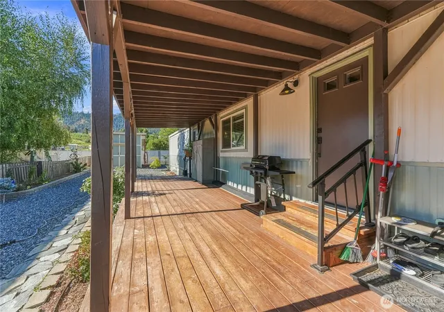 Photo 3 of Manufactured home for sale at 7900 Stine Hl Rd #24, Cashmere, WA 98815 | MLS# NWM2587126 | Listing updated on 2026-09-24