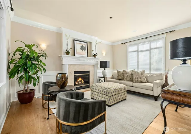 Photo 4 of Single family home for sale at 7003 117th Place NE, Kirkland, WA 98033 | MLS# NWM2587130 | Listing updated on 2026-09-28