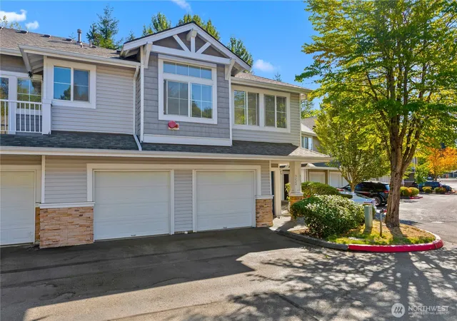 Condo for sale at 5230 SE 238th Lane, Issaquah, WA 98029 | MLS# NWM2587136