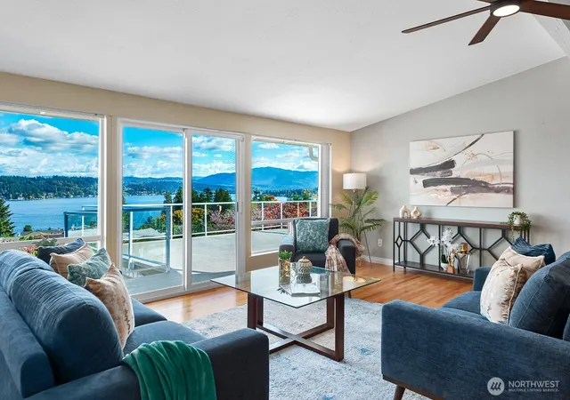 Photo 4 of Single family home for sale at 2623 170th Avenue SE, Bellevue, WA 98008 | MLS# NWM2587138 | Listing updated on 2026-10-19