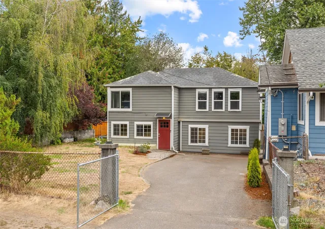 Photo 1 of Single family home for sale at 10808 53rd Avenue S, Seattle, WA 98178 | MLS# NWM2587143 | Listing updated on 2026-09-25