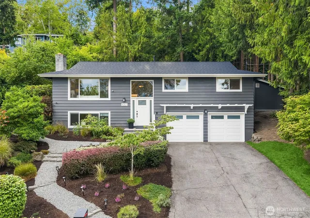 Photo 1 of Single family home for sale at 4057 96th Avenue Se, Mercer Island, WA 98040 | MLS# NWM2587144 | Listing updated on 2026-10-01