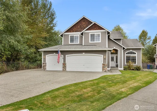 Single family home for sale at 905 Hughes Ln, Granite Falls, WA 98252 | MLS# NWM2587145