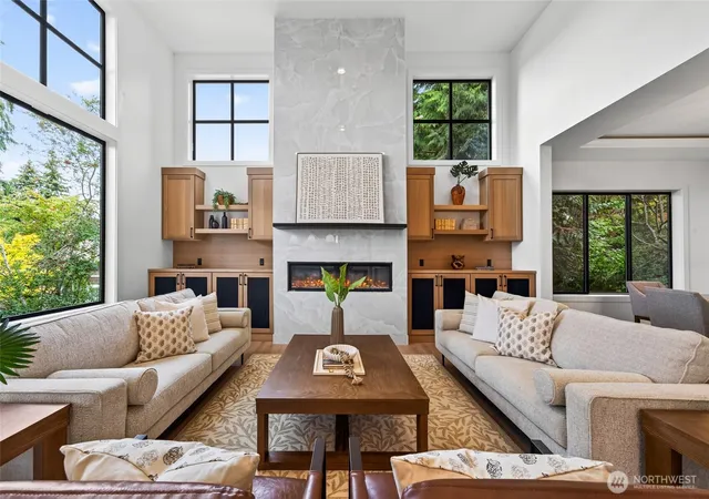Photo 3 of Mansion for sale at 719 95th Avenue Ne, Bellevue, WA 98004 | MLS# NWM2587163 | Listing updated on 2026-09-30