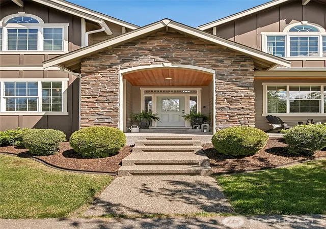 Photo 1 of Single family home for sale at 1670 Eagles Nest Pl SE, North Bend, WA 98045 | MLS# NWM2587164 | Listing updated on 2026-09-25