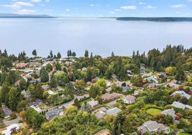 Photo 3 of Single family home for sale at 17105 76th Avenue W, Edmonds, WA 98026 | MLS# NWM2587170 | Listing updated on 2026-10-01