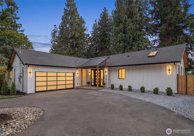 Photo 3 of Single family home for sale at 15729 Larch Way, Lynnwood, WA 98087 | MLS# NWM2587171 | Listing updated on 2026-10-01