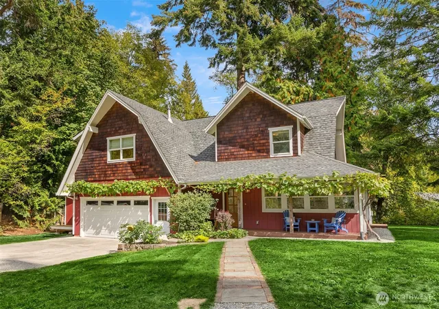 Photo 2 of Single family home for sale at 8453 Ferncliff Ave Ne, Bainbridge Island, WA 98110 | MLS# NWM2587183 | Listing updated on 2026-10-01