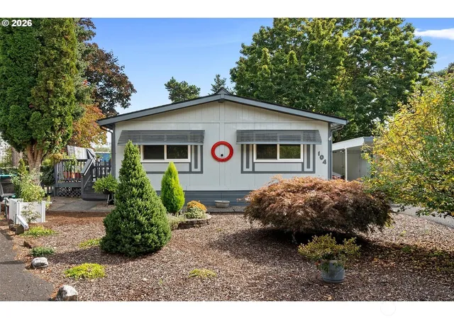 Photo 3 of Sale Pending at 5404 NE 121st Avenue #104, Vancouver, WA 98682 | MLS# NWM2587185 | Listing updated on 2026-09-28