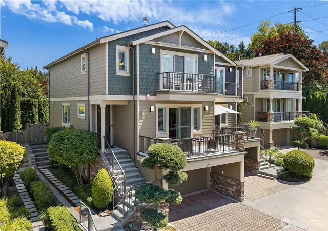Photo 1 of Single family home for sale at 20 6th Street, Kirkland, WA 98033 | MLS# NWM2587198 | Listing updated on 2026-10-02
