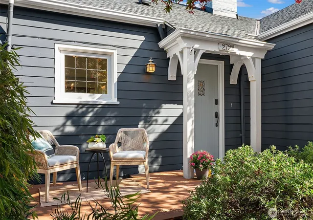 Photo 2 of Single family home for sale at 2722 36th Avenue Sw, Seattle, WA 98126 | MLS# NWM2587200 | Listing updated on 2026-09-26