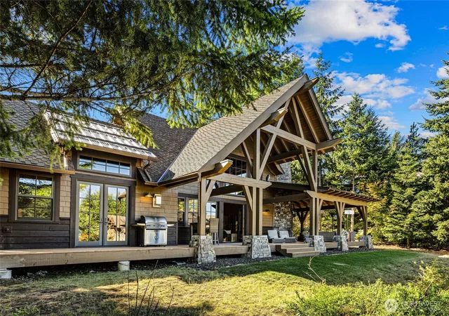 Photo 3 of Single family home for sale at 70 Saddle Ridge Loop, Cle Elum, WA 98922 | MLS# NWM2587202 | Listing updated on 2026-09-28