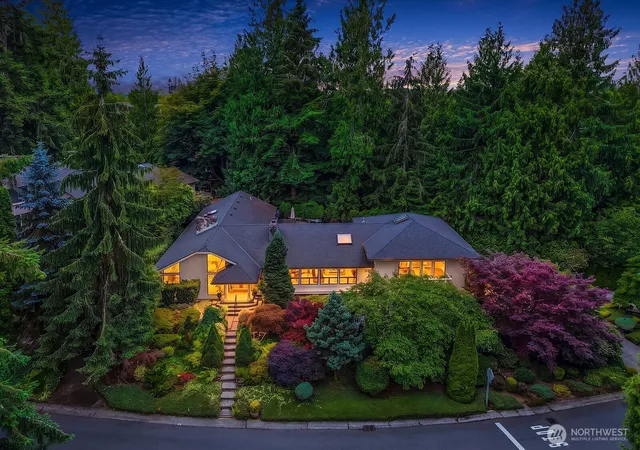Photo 1 of Single family home for sale at 2725 Sahalee Dr W, Sammamish, WA 98074 | MLS# NWM2587204 | Listing updated on 2026-10-01