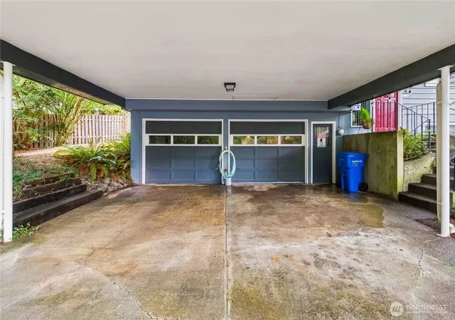Photo 3 of Single family home for sale at 134 E Cyn View Dr, Longview, WA 98632 | MLS# NWM2587210 | Listing updated on 2026-09-29