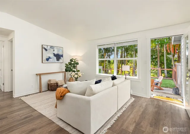 Photo 2 of Condo for sale at 1574 Ne Park View Dr #5, Bainbridge Island, WA 98110 | MLS# NWM2587219 | Listing updated on 2026-09-29