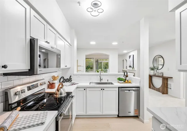 Photo 4 of Condo for sale at 2009 196th Street SE #D202, Bothell, WA 98012 | MLS# NWM2587224 | Listing updated on 2026-10-02