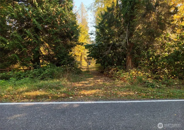 Photo 3 of Land for sale at 8280 Semiahmoo Dr, Blaine, WA 98230 | MLS# NWM2587228 | Listing updated on 2026-09-28
