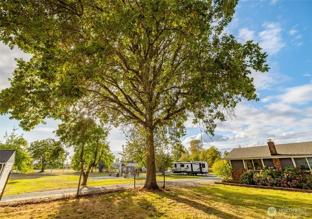 Photo 2 of Single family home for sale at 26417 Minkler Rd, Sedro Woolley, WA 98284 | MLS# NWM2587251 | Listing updated on 2026-09-29