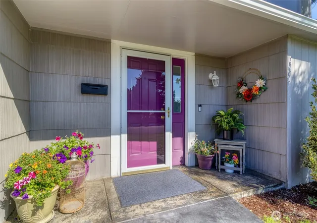 Photo 3 of Sale Pending at 2319 Frazier Dr, Walla Walla, WA 99362 | MLS# NWM2587252 | Listing updated on 2026-10-05