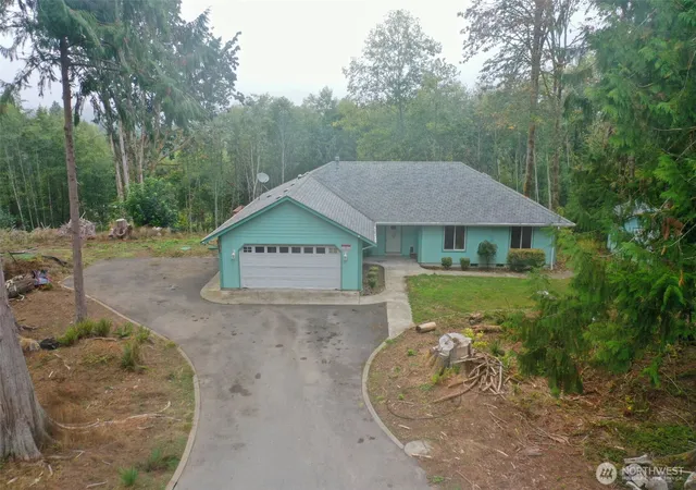 Single family home for sale at 105 Ricky Ln, Onalaska, WA 98570 | MLS# NWM2587259