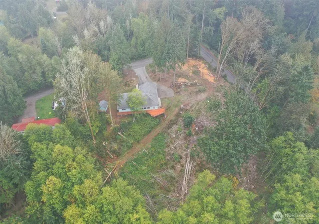 Photo 3 of Single family home for sale at 105 Ricky Ln, Onalaska, WA 98570 | MLS# NWM2587259 | Listing updated on 2026-09-28