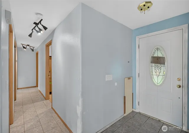 Photo 3 of Single family home for sale at 105 Ricky Ln, Onalaska, WA 98570 | MLS# NWM2587259 | Listing updated on 2026-09-28