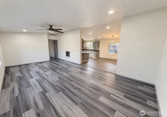 Photo 3 of Sale Pending at 7522 157th Street E #53, Puyallup, WA 98375 | MLS# NWM2587260 | Listing updated on 2026-09-29