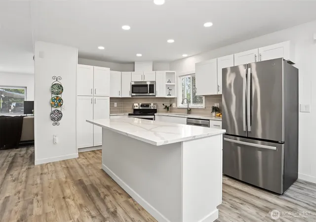 Photo 2 of Manufactured home for sale at 1121 244th Street Sw #6, Bothell, WA 98021 | MLS# NWM2587270 | Listing updated on 2026-09-29