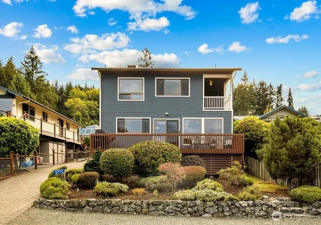 Photo 1 of Single family home for sale at 3772 Bells Beach Rd, Langley, WA 98260 | MLS# NWM2587278 | Listing updated on 2026-10-01