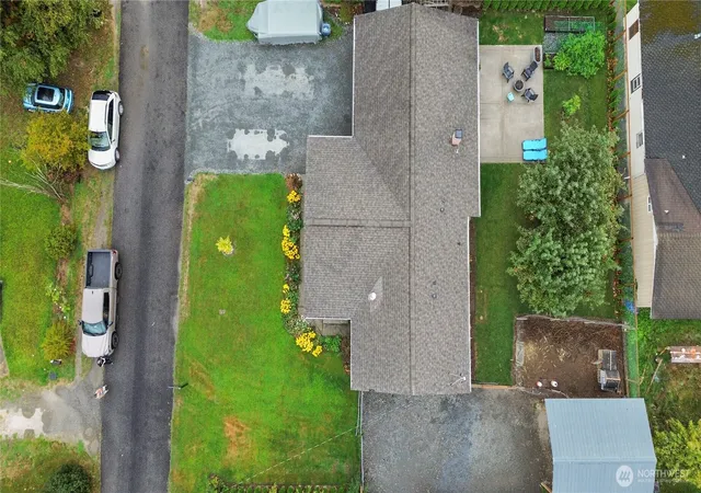 Photo 2 of Single family home for sale at 308 Baker St, Everson, WA 98247 | MLS# NWM2587282 | Listing updated on 2026-09-28