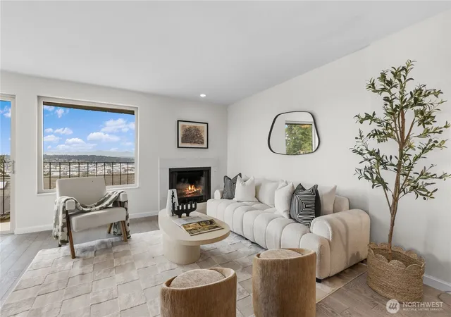 Photo 3 of Condo for sale at 4511 Greenwood Ave N #4, Seattle, WA 98103 | MLS# NWM2587300 | Listing updated on 2026-10-01