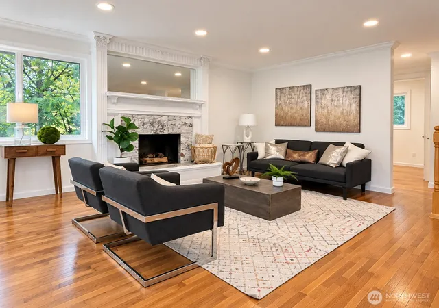 Photo 3 of Single family home for sale at 959 Hoquiam Ave Ne, Renton, WA 98059 | MLS# NWM2587302 | Listing updated on 2026-09-29