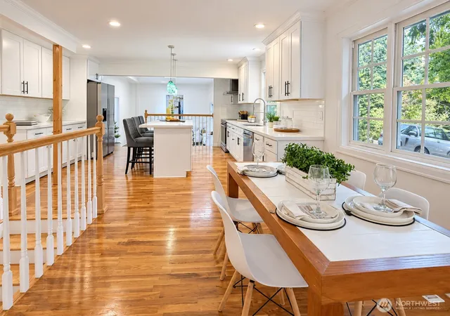 Photo 3 of Single family home for sale at 959 Hoquiam Ave NE, Renton, WA 98059 | MLS# NWM2587302 | Listing updated on 2026-09-29